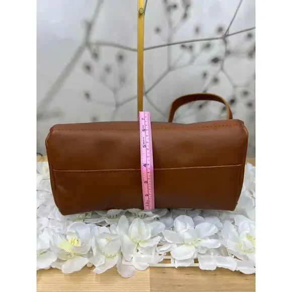 Portland Leather shoulder bag - Picture 10 of 13